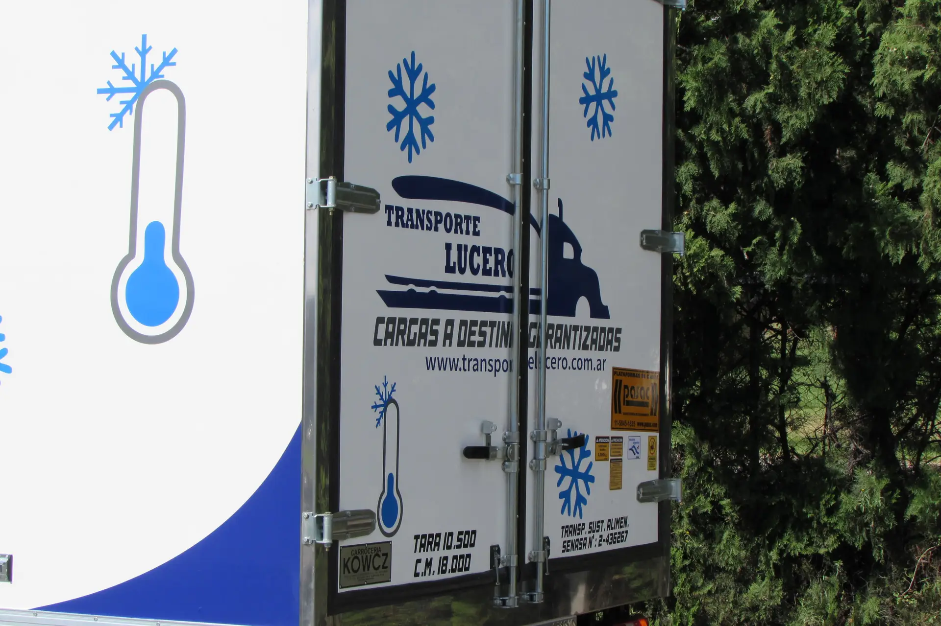 Camión refrigerado de Transporte Lucero